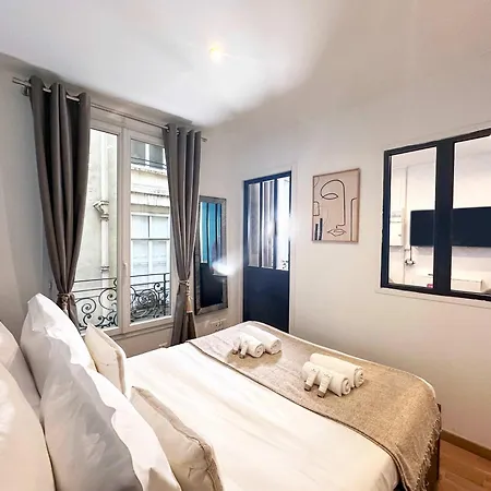 Welcoming Near The Louvre Appartement Parijs